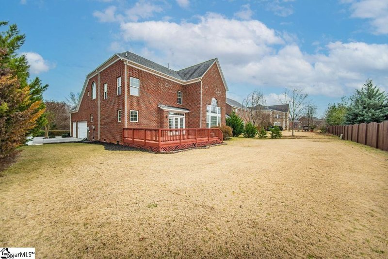 Property image 4 at 10 Ganibrille Court, Simpsonville, SC 29681