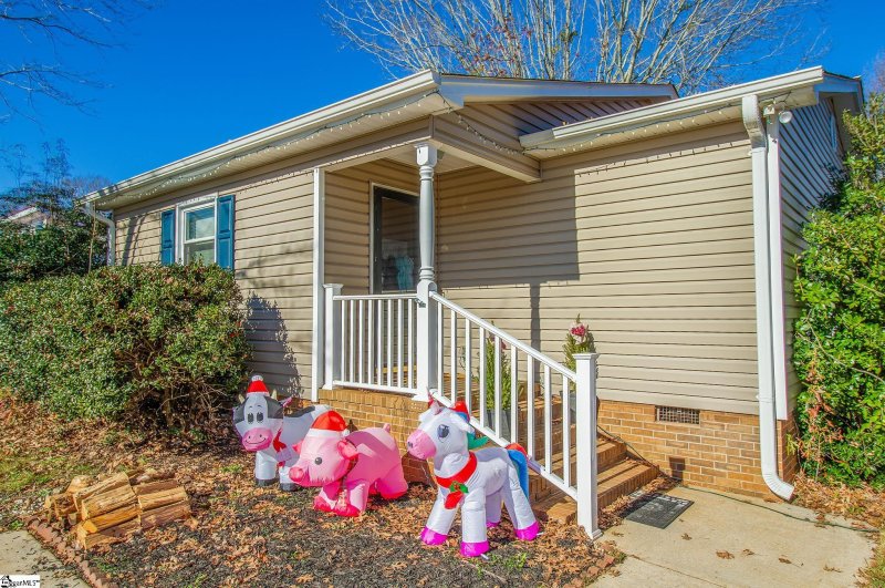 Property image 4 at 106 Terrace Road, Easley, SC 29642-2830