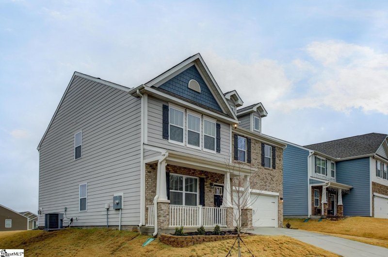 Property image 2 at 705 Liberty Walk Lane, Simpsonville, SC 29681