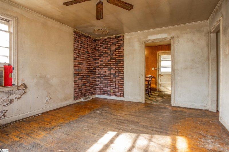 Property image 5 at 8 FAIRLANE Circle, Greenville, SC 29607