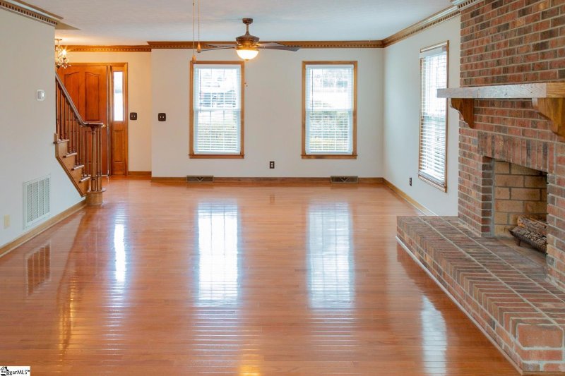 Property image 5 at 1 Staten Court, Taylors, SC 29687