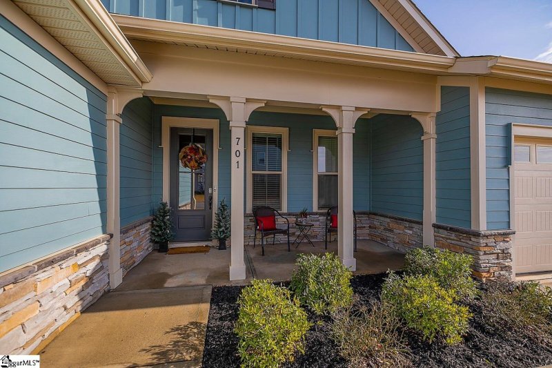 Property image 3 at 701 Torridon Lane, Simpsonville, SC 29681