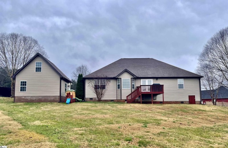 Property image 3 at 101 Stoneledges Lane, Taylors, SC 29687