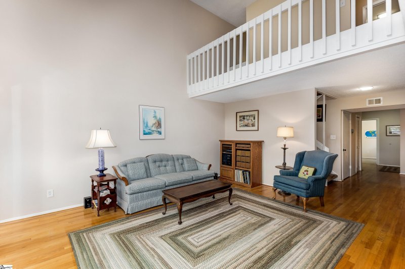 Property image 3 at 133 Ingleoak Lane, Greenville, SC 29615