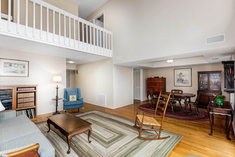 Property image 4 at 133 Ingleoak Lane, Greenville, SC 29615