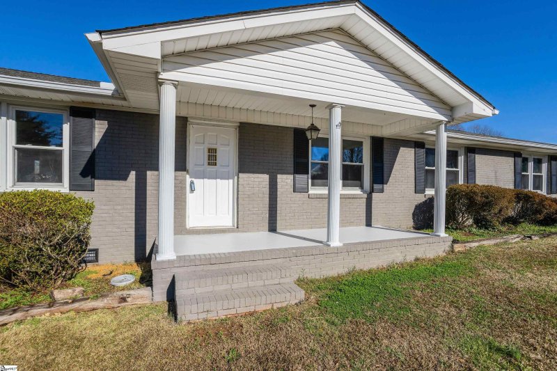 Property image 3 at 101 Woodward Way, Easley, SC 29640