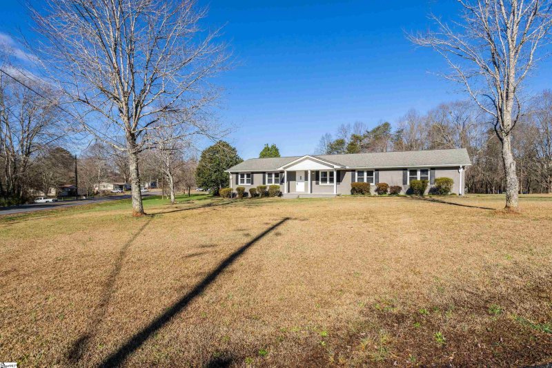 Property image 4 at 101 Woodward Way, Easley, SC 29640