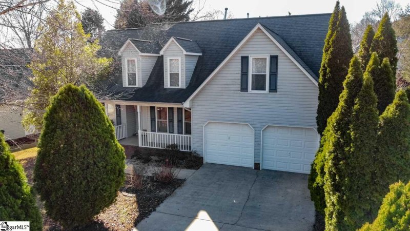 Property image 2 at 11 Kingsbury Way, Greenville, SC 29617