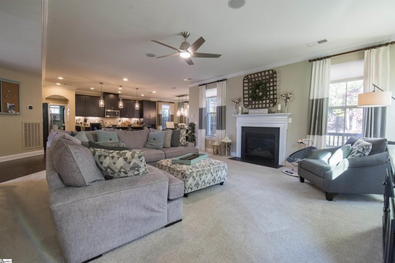 Property image 4 at 4 Woodland Chase Court, Simpsonville, SC 29681