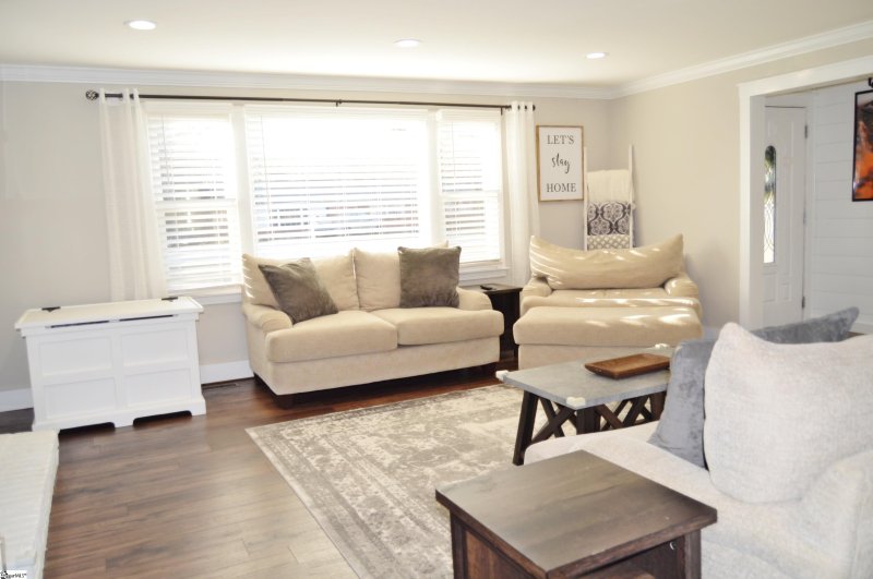 Property image 5 at 25 Dera Street, Greenville, SC 29615