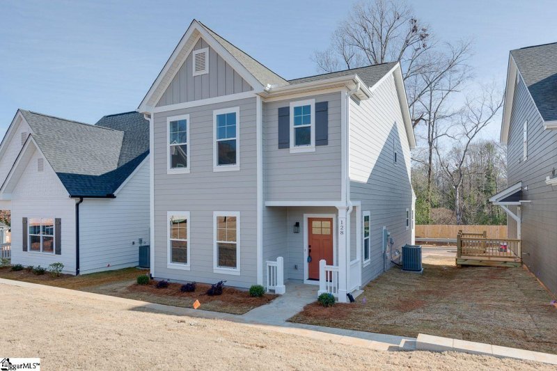 Property image 2 at 128 Lilia Hill Circle, Greenville, SC 29607