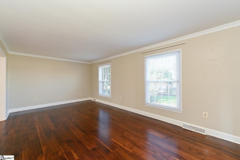 Property image 4 at 4 Indian Circle, Taylors, SC 29687