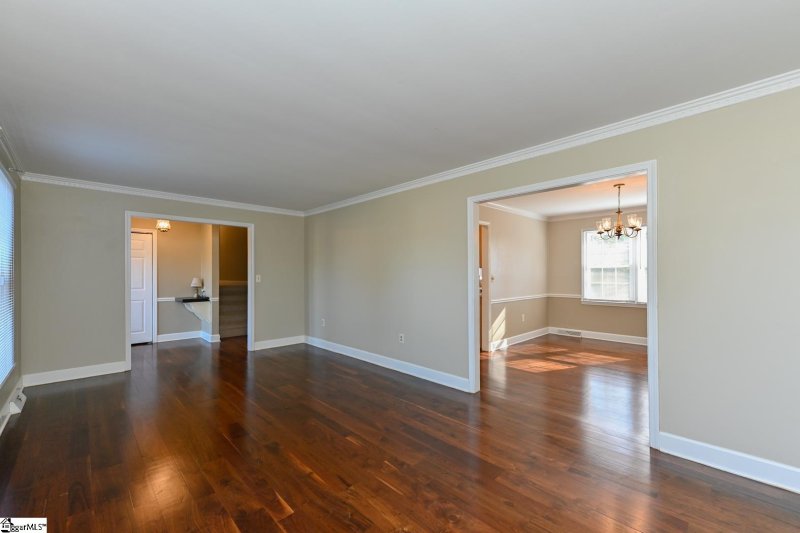 Property image 5 at 4 Indian Circle, Taylors, SC 29687