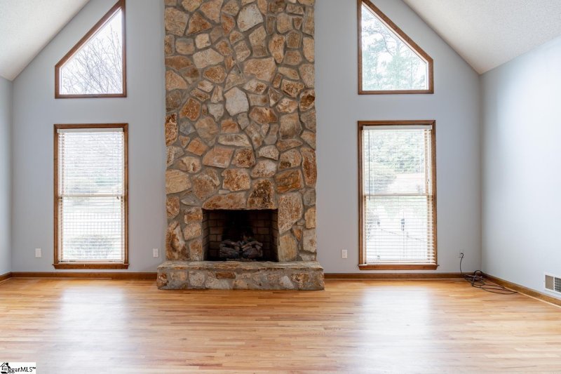 Property image 5 at 102 Corolla Court, Moore, SC 29369