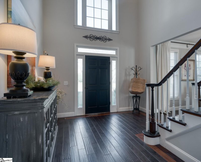 Property image 3 at 110 E Hypericum Lane, Greenville, SC 29615