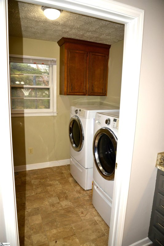 Property image 4 at 102 Chestnut Drive, Easley, SC 29642