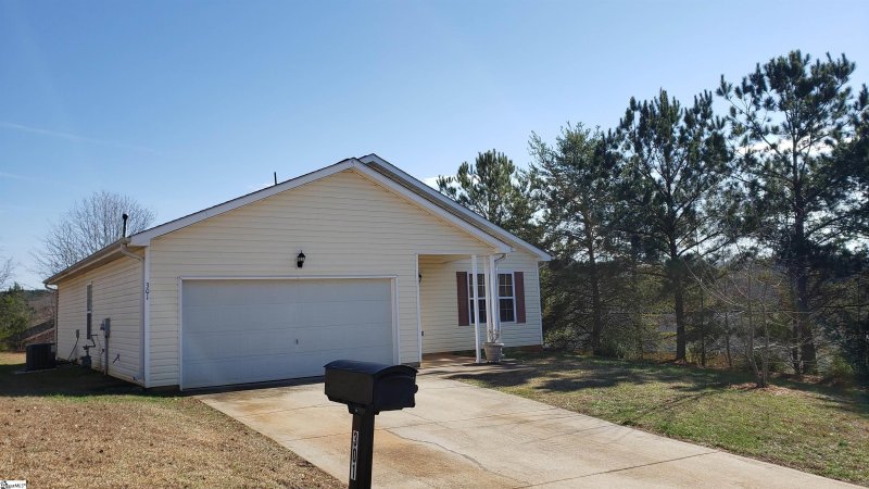 Property image 3 at 301 Tallahatchie Trail, Liberty, SC 29657