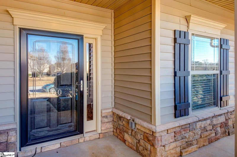 Property image 2 at 100 Timlin Drive, Greenville, SC 29607