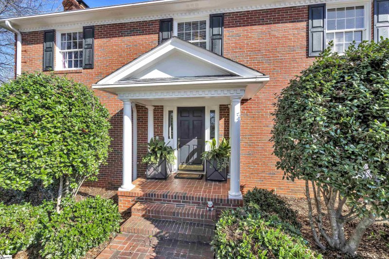 Property image 2 at 25 Fontaine Road, Greenville, SC 29607