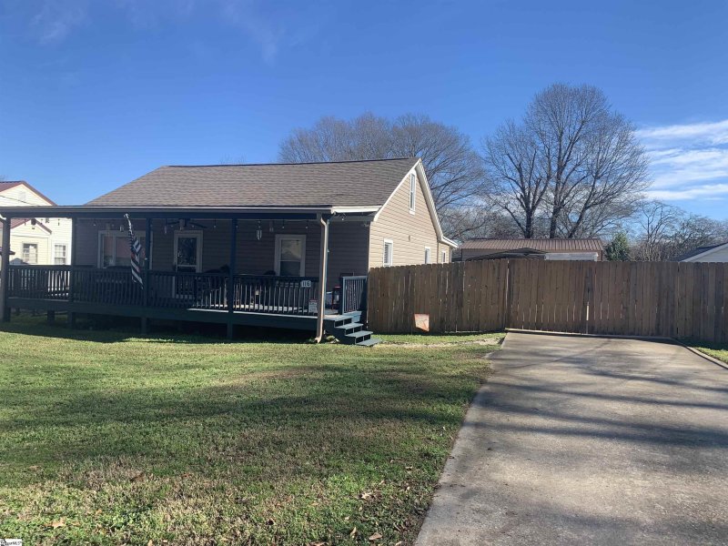 Property image 2 at 116 Alice Street, Greenville, SC 29611