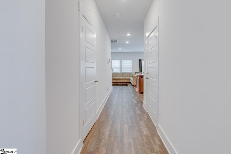 Property image 4 at 305 Windsinger Lane, Greer, SC 29650-1172