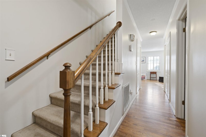 Property image 3 at 114 Village Court, Greer, SC 29651