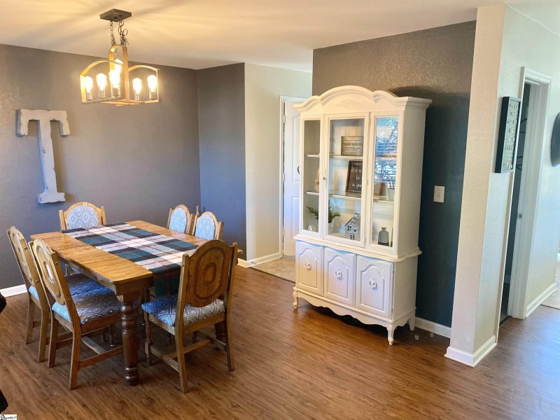 Property image 4 at 103 Hickory Knob Lane, Wellford, SC 29385-9076