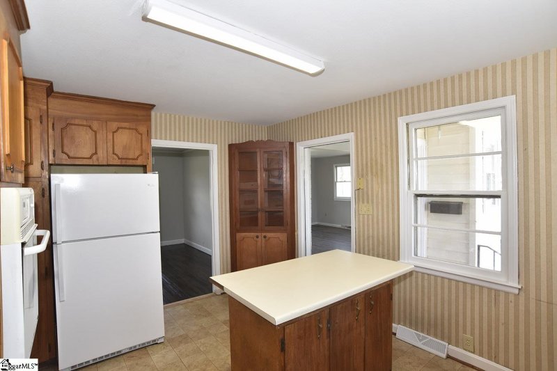 Property image 5 at 1203 S Highway 14, Greer, SC 29650