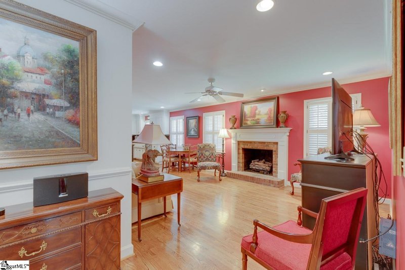 Property image 5 at 9 Howell Circle, Greenville, SC 29615