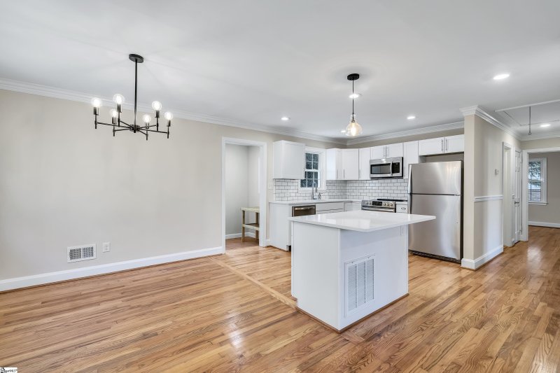 Property image 4 at 122 Brookside Circle, Greenville, SC 29609