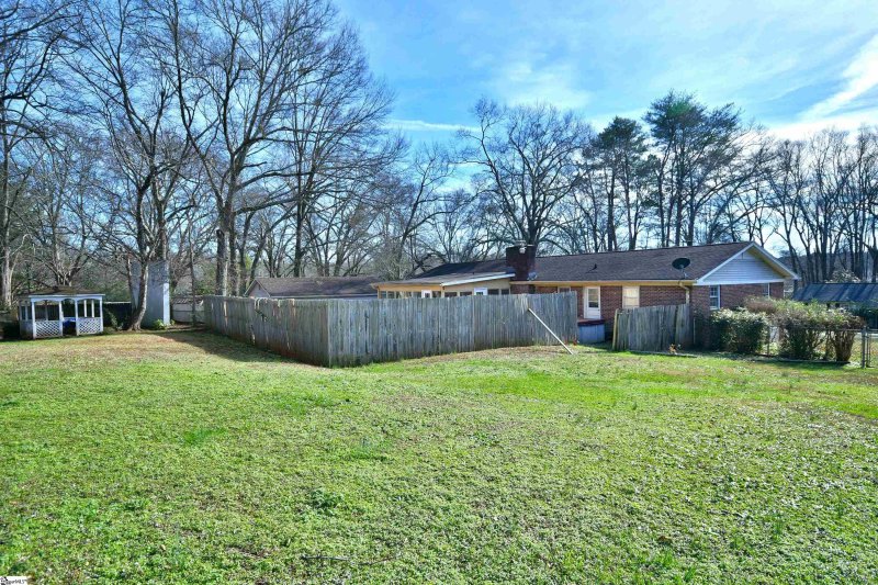 Property image 4 at 2 Verner Drive, Greenville, SC 29617