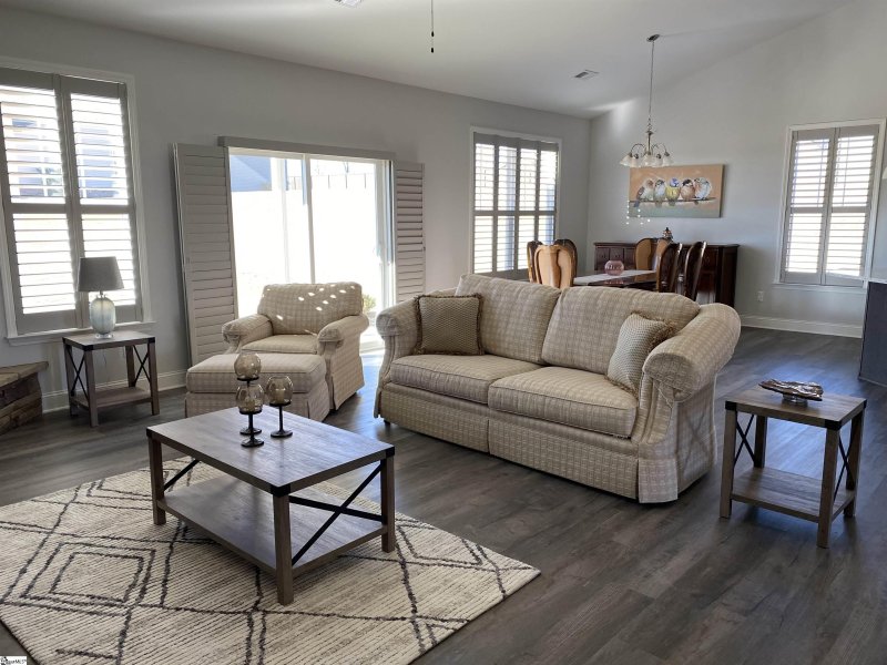 Property image 4 at 401 Bridlecrest Lane, Greer, SC 29651