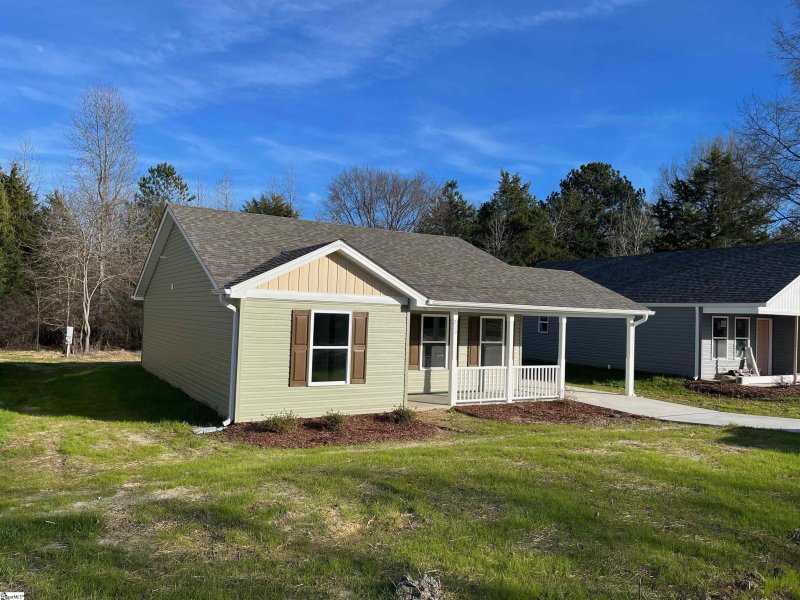 Property image 2 at 325 Dillon Drive, Clinton, SC 29325