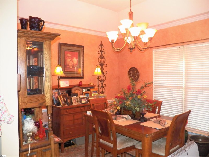 Property image 4 at 1237 Lakeview Drive, Greenville, SC 29611