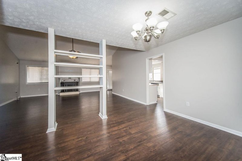 Property image 5 at 1208 Winding Way, Taylors, SC 29687
