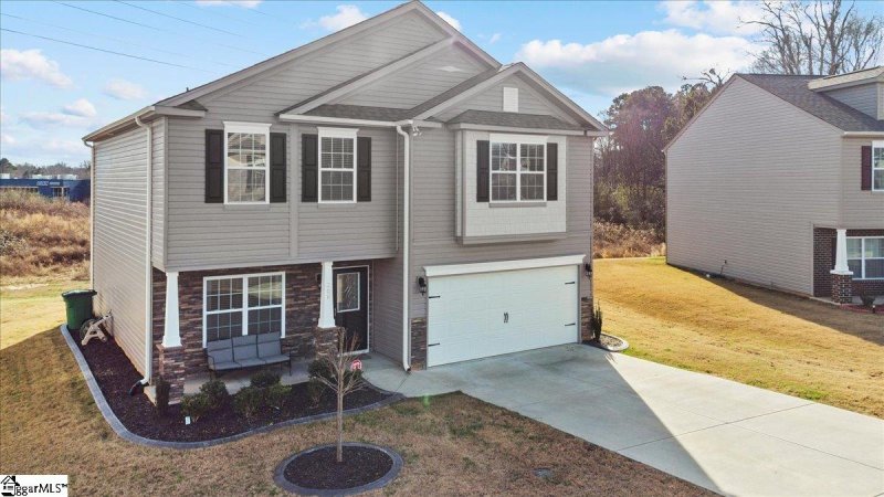 Property image 2 at 208 Addlestone Circle, Fountain Inn, SC 29644