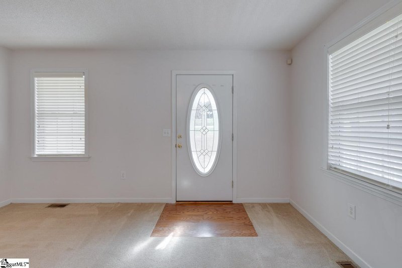 Property image 3 at 102 Chedfrey Lar Drive, Easley, SC 29642