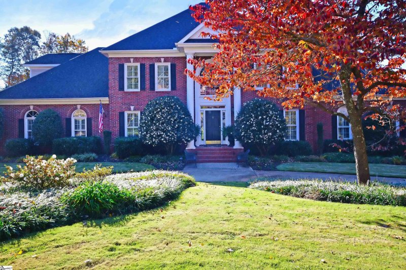 Property image 3 at 203 Waterford Lane, Greer, SC 29650