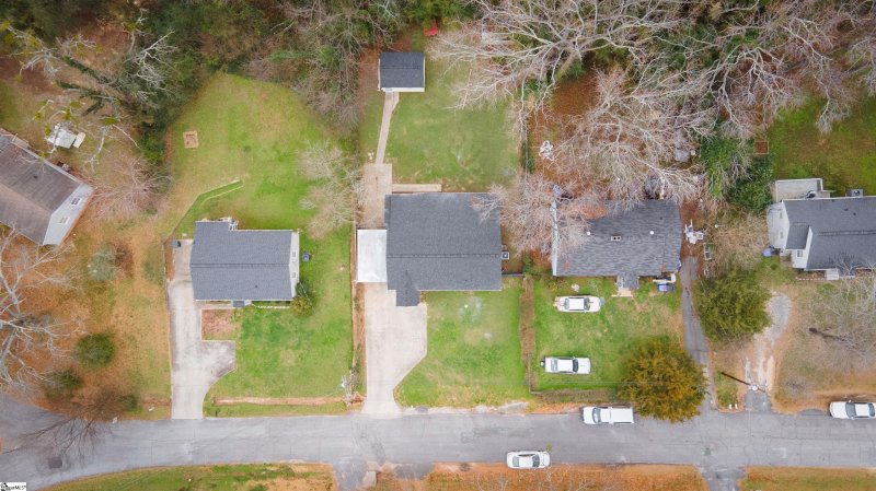 Property image 3 at 205 Pisgah Drive, Greenville, SC 29609