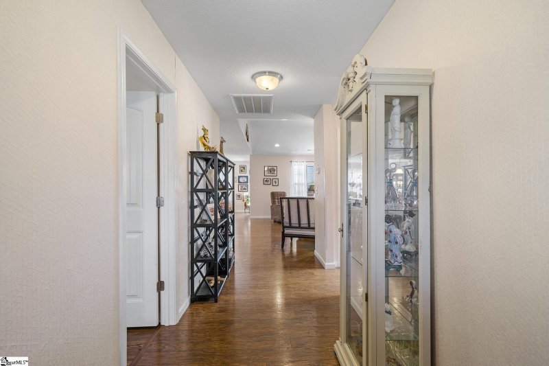 Property image 2 at 438 Peaksview Drive, Simpsonville, SC 29681