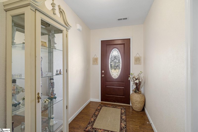 Property image 3 at 438 Peaksview Drive, Simpsonville, SC 29681