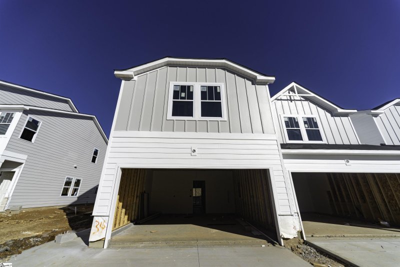 Property image 2 at 34 Centimeters Drive, Mauldin, SC 29662