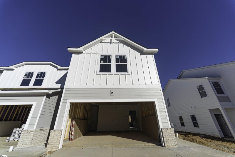 Property image 2 at 36 Centimeters Drive, Mauldin, SC 29662