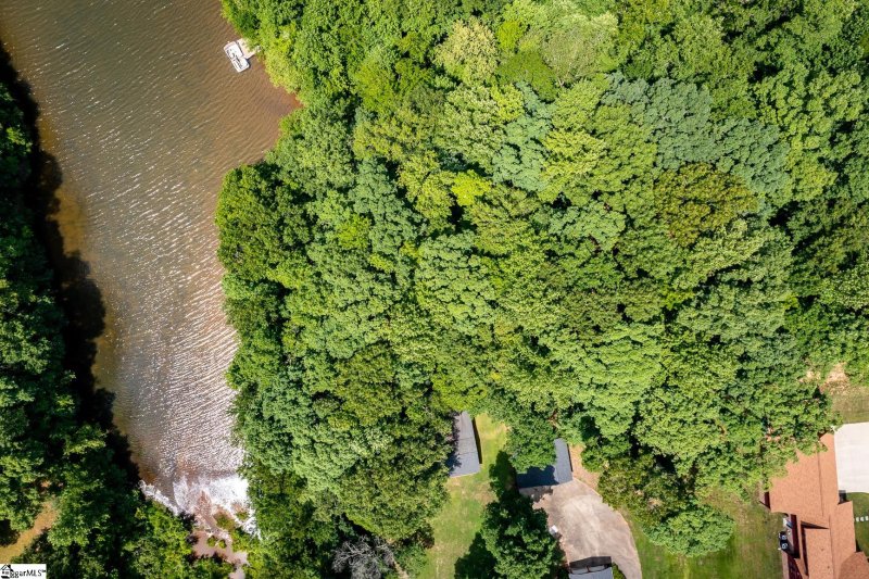 Property image 4 at 25 Blue Gill Drive, Greer, SC 29651