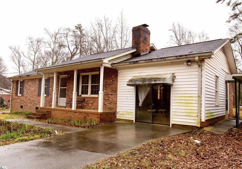 432 Churchill Circle