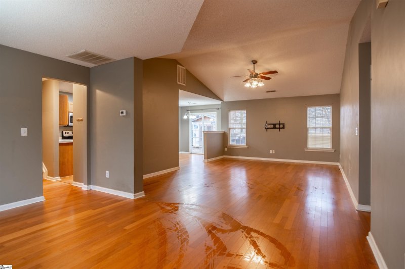 Property image 2 at 105 Buckhead Lane, Simpsonville, SC 29681