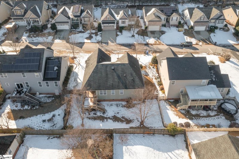 Property image 3 at 402 Summitbluff Drive, Greenville, SC 29617