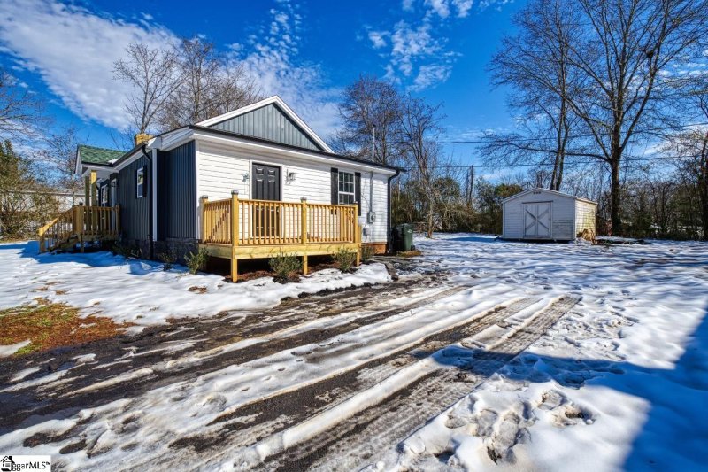 Property image 2 at 701 Blair Street, Easley, SC 29640