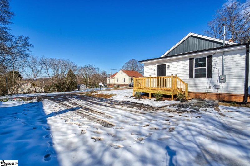 Property image 3 at 701 Blair Street, Easley, SC 29640