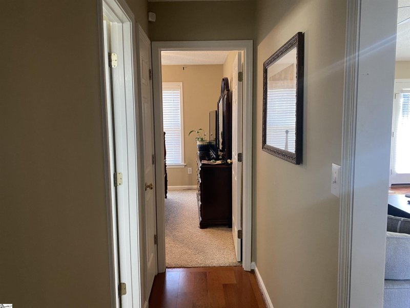 Property image 5 at 308 N Autumn Crest Place, Taylors, SC 29687